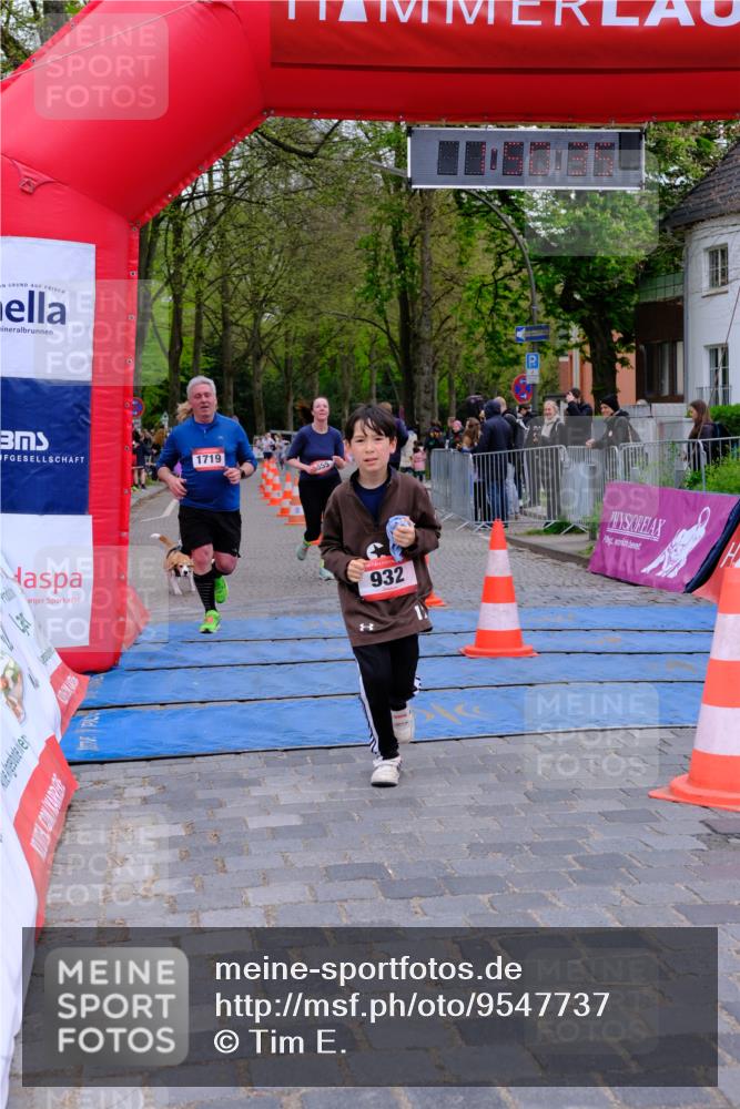 19.04.2026 - Hammer Lauf Tim E. http://msf.ph/oto/9547737 19.04.2026 12:50:42 Ziel 262, 624, 854, 855, 932, 969, 1719 meine-sportfotos.de