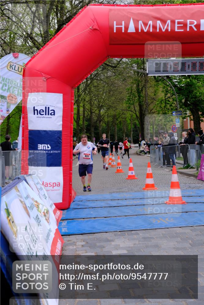 19.04.2026 - Hammer Lauf Tim E. http://msf.ph/oto/9547777 19.04.2026 12:51:08 Ziel 9, 10, 409, 931 meine-sportfotos.de