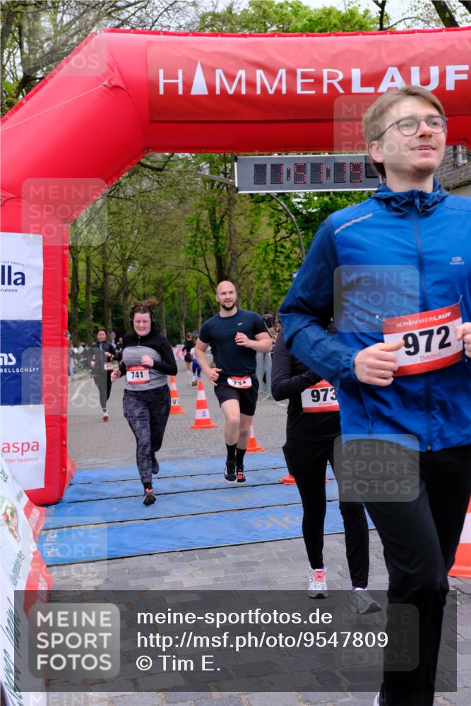 19.04.2026 - Hammer Lauf Tim E. http://msf.ph/oto/9547809 19.04.2026 12:51:27 Ziel 486, 741, 810, 972, 973, 1571, 1574, 1636, 1728, 1757 meine-sportfotos.de