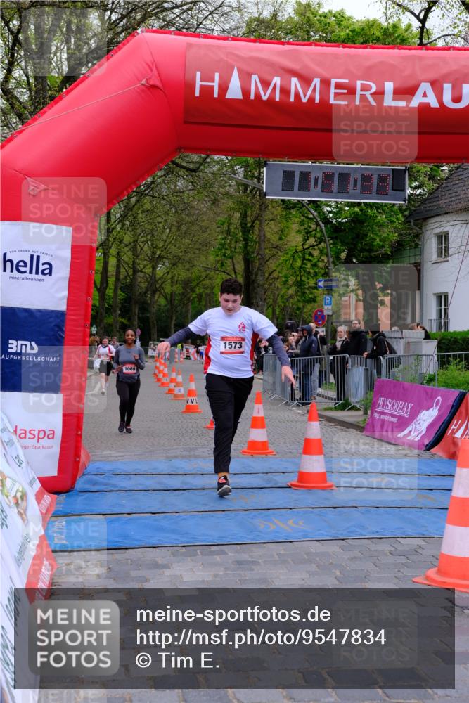19.04.2026 - Hammer Lauf Tim E. http://msf.ph/oto/9547834 19.04.2026 12:51:41 Ziel 468, 952, 1069, 1103, 1573 meine-sportfotos.de