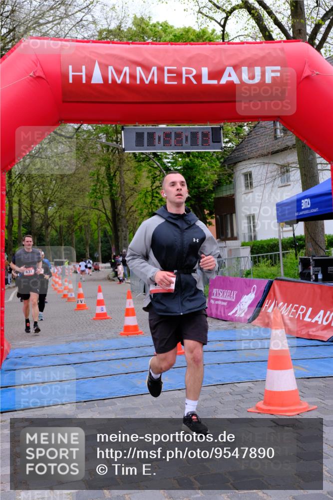 19.04.2026 - Hammer Lauf Tim E. http://msf.ph/oto/9547890 19.04.2026 12:52:20 Ziel 437, 631, 738, 775, 1218, 1231, 1690 meine-sportfotos.de