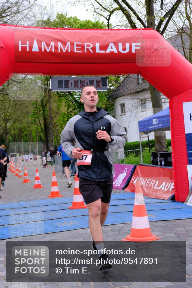 19.04.2026 - Hammer Lauf Tim E. http://msf.ph/oto/9547891 19.04.2026 12:52:21 Ziel 297, 437, 631, 738, 775, 1231 meine-sportfotos.de