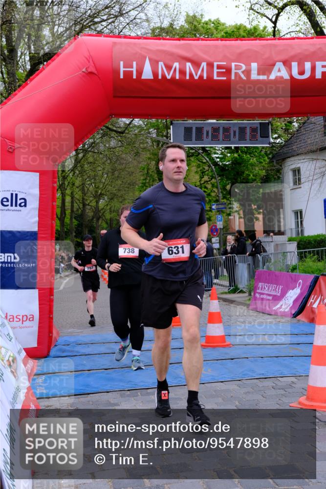 19.04.2026 - Hammer Lauf Tim E. http://msf.ph/oto/9547898 19.04.2026 12:52:24 Ziel 297, 437, 631, 738, 775, 1231 meine-sportfotos.de