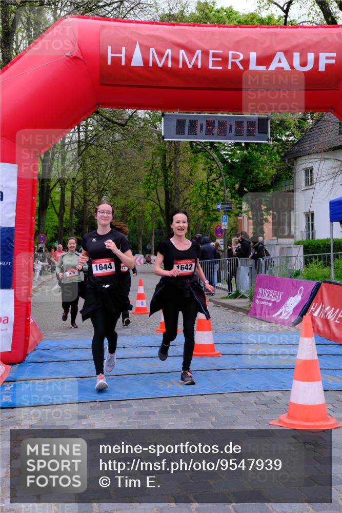 19.04.2026 - Hammer Lauf Tim E. http://msf.ph/oto/9547939 19.04.2026 12:52:51 Ziel 141, 976, 977, 1642, 1644 meine-sportfotos.de