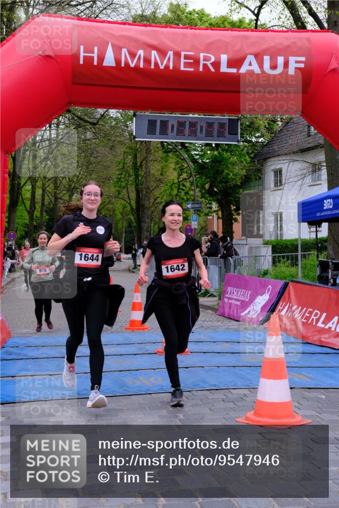 19.04.2026 - Hammer Lauf Tim E. http://msf.ph/oto/9547946 19.04.2026 12:52:52 Ziel 141, 307, 976, 977, 1642, 1644 meine-sportfotos.de
