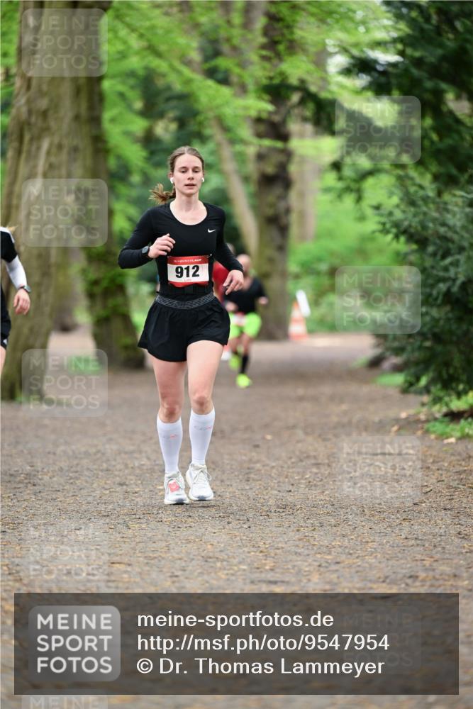 19.04.2026 - Hammer Lauf Dr. Thomas Lammeyer http://msf.ph/oto/9547954 19.04.2026 11:30:26 Laufen 912 meine-sportfotos.de