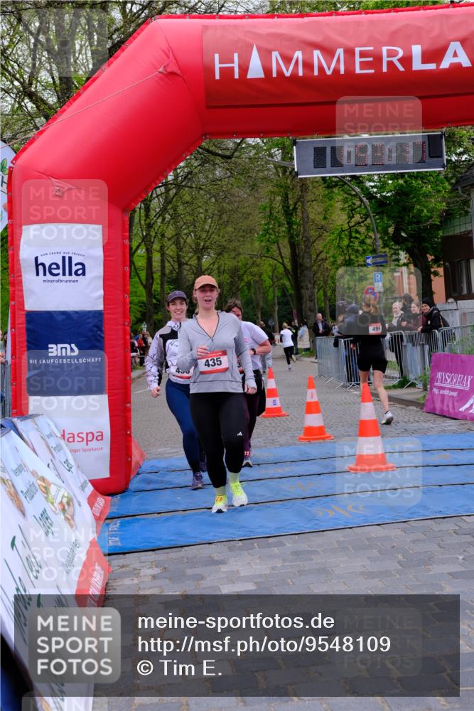 19.04.2026 - Hammer Lauf Tim E. http://msf.ph/oto/9548109 19.04.2026 12:53:25 Ziel 434, 435, 436, 499, 528, 1606 meine-sportfotos.de