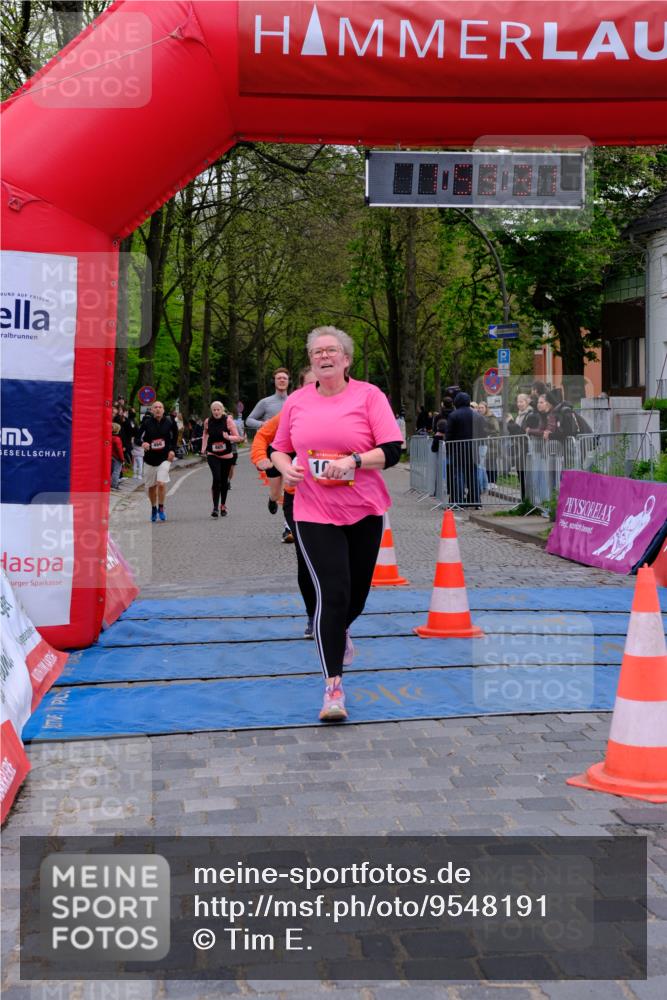 19.04.2026 - Hammer Lauf Tim E. http://msf.ph/oto/9548191 19.04.2026 12:53:39 Ziel 383, 465, 511, 1017 meine-sportfotos.de