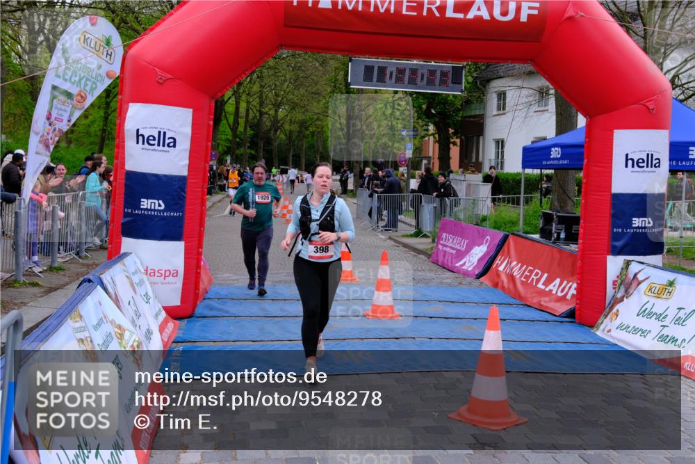 19.04.2026 - Hammer Lauf Tim E. http://msf.ph/oto/9548278 19.04.2026 12:54:51 Ziel 398, 1920 meine-sportfotos.de