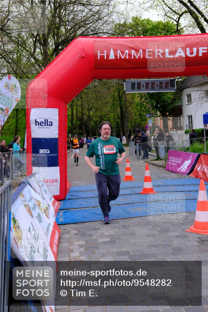 19.04.2026 - Hammer Lauf Tim E. http://msf.ph/oto/9548282 19.04.2026 12:54:53 Ziel 354, 398, 1920 meine-sportfotos.de