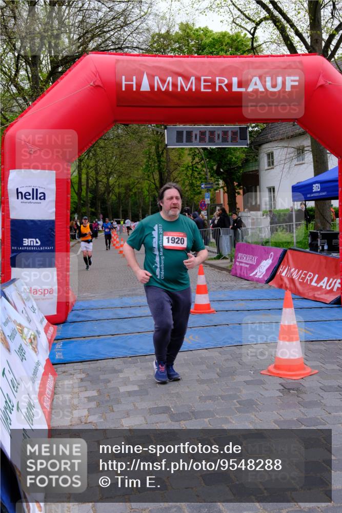 19.04.2026 - Hammer Lauf Tim E. http://msf.ph/oto/9548288 19.04.2026 12:54:53 Ziel 354, 398, 1920 meine-sportfotos.de