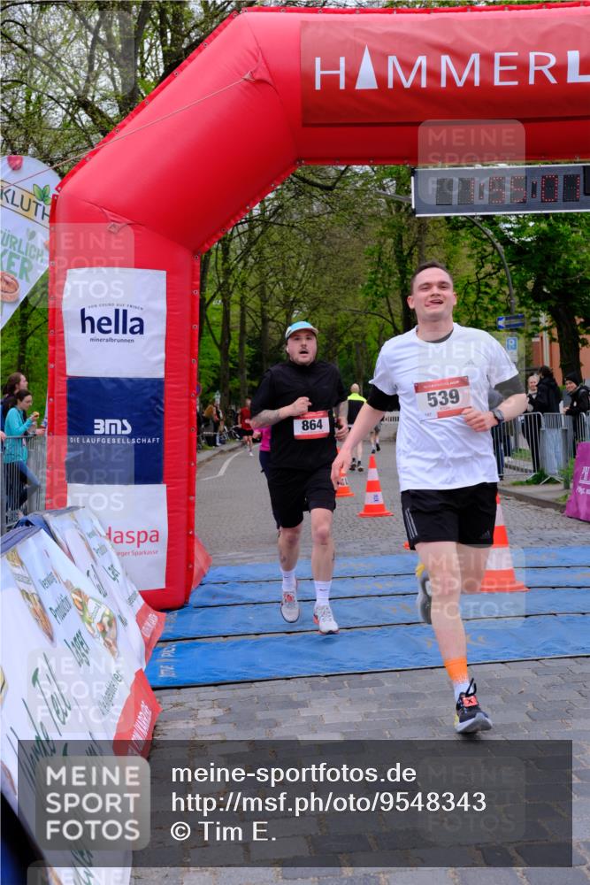 19.04.2026 - Hammer Lauf Tim E. http://msf.ph/oto/9548343 19.04.2026 12:55:09 Ziel 539, 864, 933, 1612 meine-sportfotos.de