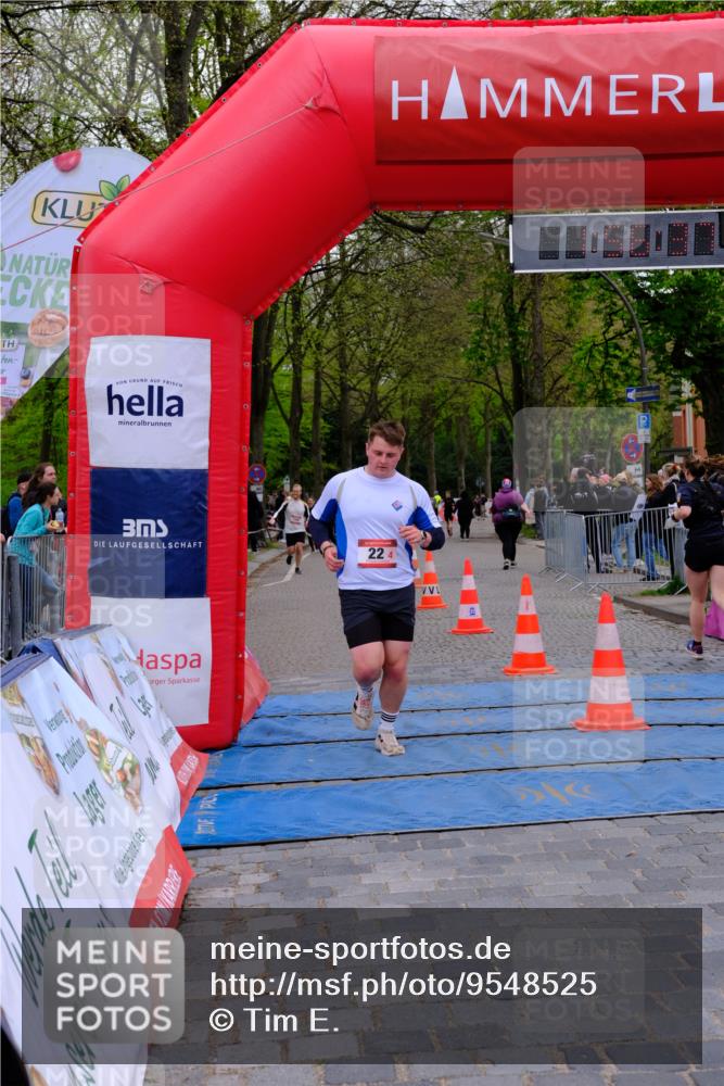 19.04.2026 - Hammer Lauf Tim E. http://msf.ph/oto/9548525 19.04.2026 12:56:46 Ziel 12, 22, 637 meine-sportfotos.de