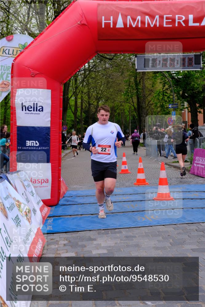 19.04.2026 - Hammer Lauf Tim E. http://msf.ph/oto/9548530 19.04.2026 12:56:46 Ziel 12, 22, 637 meine-sportfotos.de