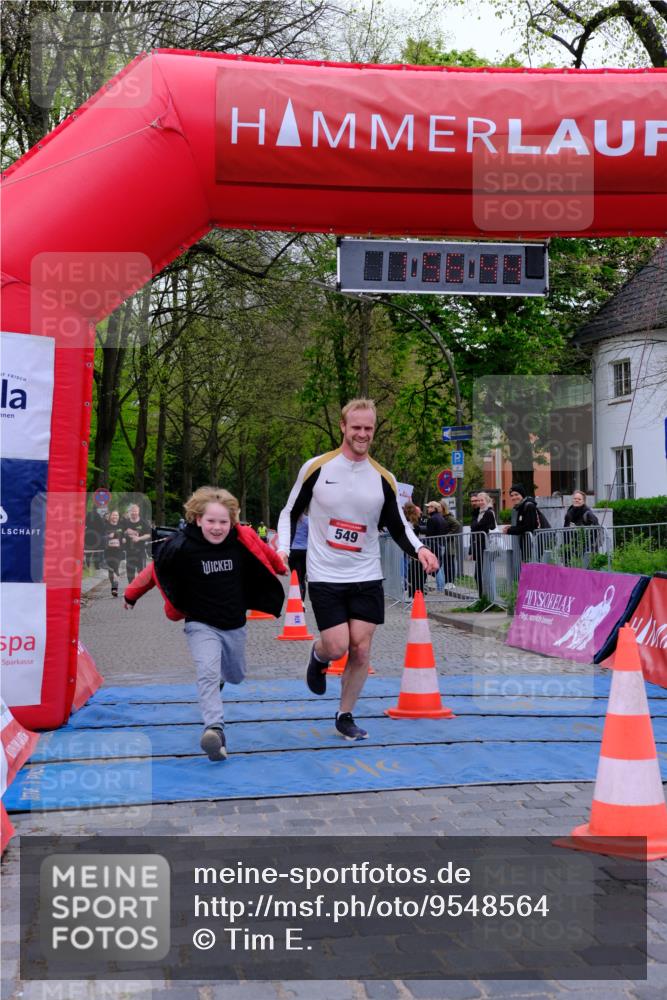 19.04.2026 - Hammer Lauf Tim E. http://msf.ph/oto/9548564 19.04.2026 12:56:52 Ziel 181, 549, 637 meine-sportfotos.de