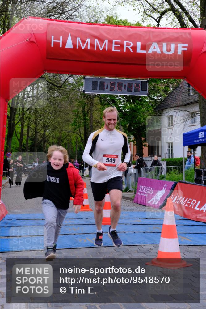 19.04.2026 - Hammer Lauf Tim E. http://msf.ph/oto/9548570 19.04.2026 12:56:52 Ziel 181, 549, 637 meine-sportfotos.de