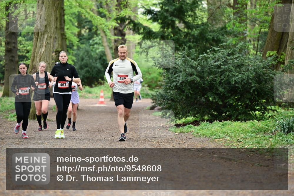 19.04.2026 - Hammer Lauf Dr. Thomas Lammeyer http://msf.ph/oto/9548608 19.04.2026 11:33:14 Laufen 987, 467, 825, 549 meine-sportfotos.de