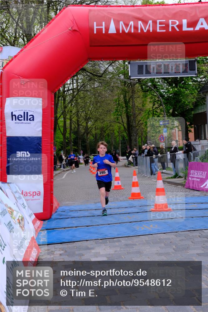 19.04.2026 - Hammer Lauf Tim E. http://msf.ph/oto/9548612 19.04.2026 12:57:12 Ziel 295, 333 meine-sportfotos.de