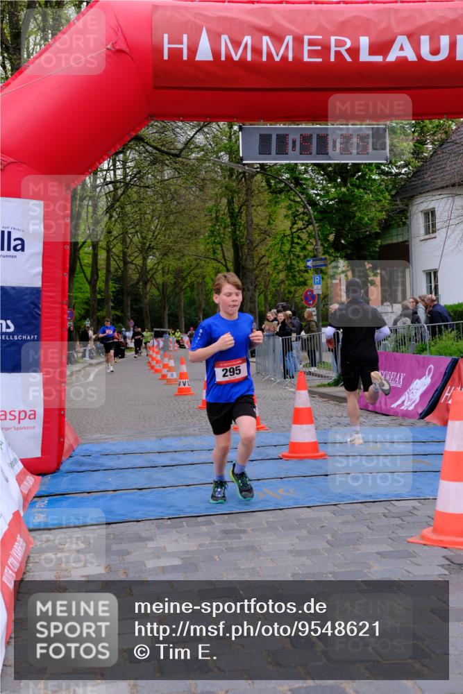 19.04.2026 - Hammer Lauf Tim E. http://msf.ph/oto/9548621 19.04.2026 12:57:13 Ziel 295, 333 meine-sportfotos.de