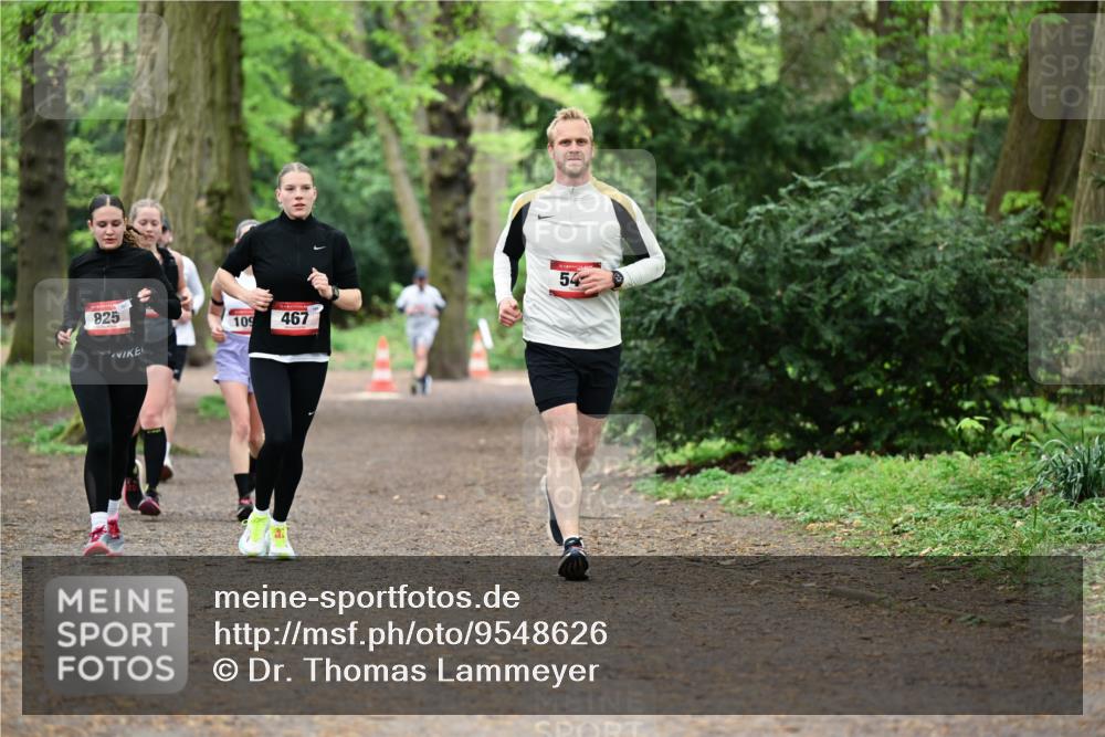 19.04.2026 - Hammer Lauf Dr. Thomas Lammeyer http://msf.ph/oto/9548626 19.04.2026 11:33:15 Laufen 825, 109, 467 meine-sportfotos.de