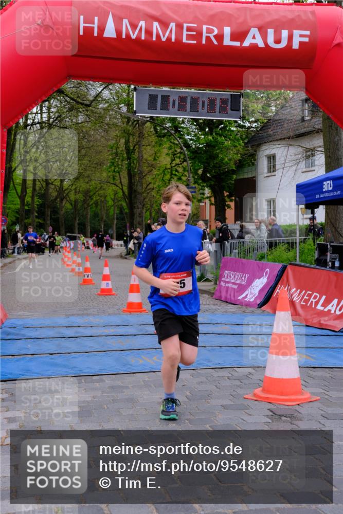 19.04.2026 - Hammer Lauf Tim E. http://msf.ph/oto/9548627 19.04.2026 12:57:14 Ziel 295, 333 meine-sportfotos.de