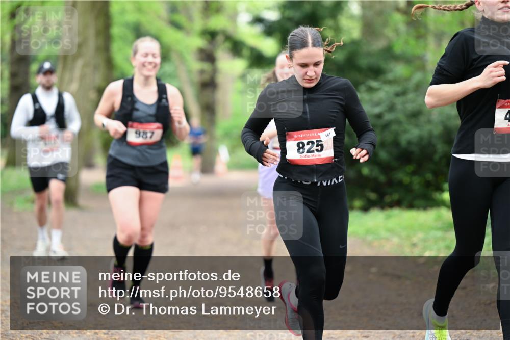 19.04.2026 - Hammer Lauf Dr. Thomas Lammeyer http://msf.ph/oto/9548658 19.04.2026 11:33:19 Laufen 987, 825, 161 meine-sportfotos.de