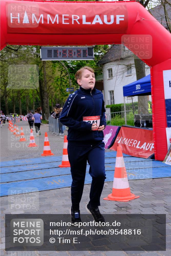 19.04.2026 - Hammer Lauf Tim E. http://msf.ph/oto/9548816 19.04.2026 12:58:29 Ziel 341, 524, 1607 meine-sportfotos.de