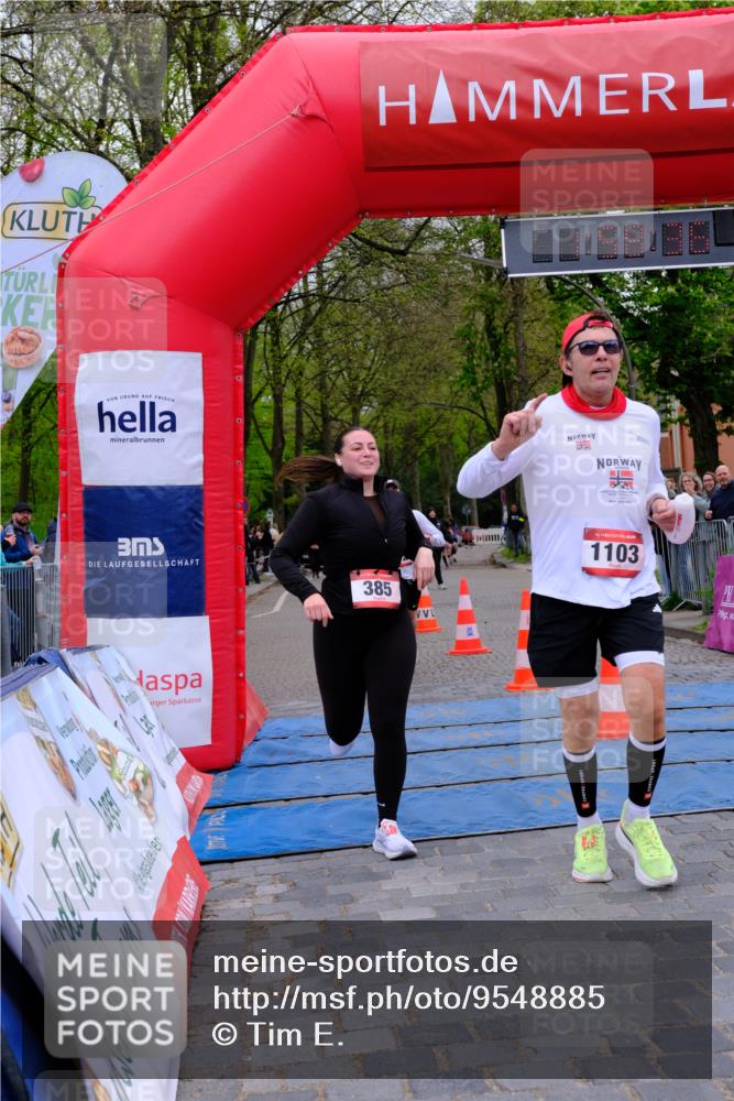 19.04.2026 - Hammer Lauf Tim E. http://msf.ph/oto/9548885 19.04.2026 12:58:44 Ziel 146, 385, 412, 1103 meine-sportfotos.de