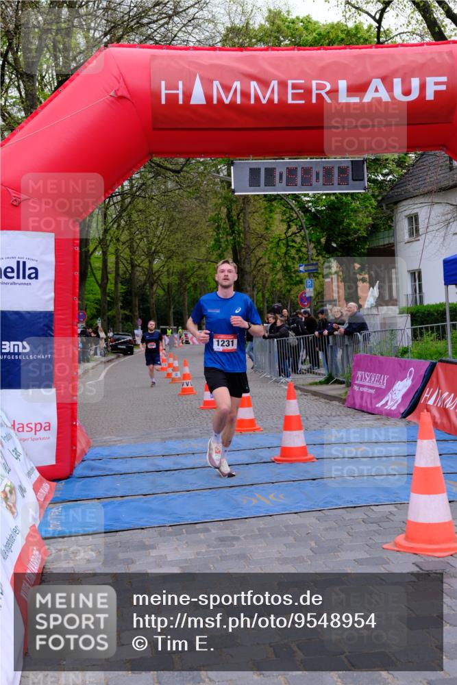 19.04.2026 - Hammer Lauf Tim E. http://msf.ph/oto/9548954 19.04.2026 12:59:10 Ziel 482, 1066, 1231 meine-sportfotos.de