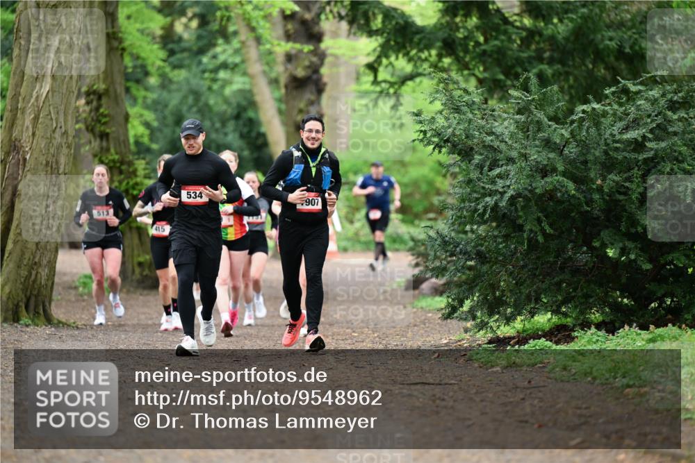 19.04.2026 - Hammer Lauf Dr. Thomas Lammeyer http://msf.ph/oto/9548962 19.04.2026 11:34:21 Laufen 513, 415, 534, 907 meine-sportfotos.de