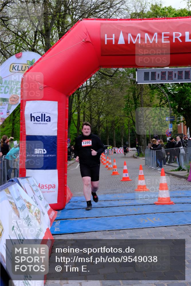 19.04.2026 - Hammer Lauf Tim E. http://msf.ph/oto/9549038 19.04.2026 12:59:54 Ziel 609, 614, 1280 meine-sportfotos.de