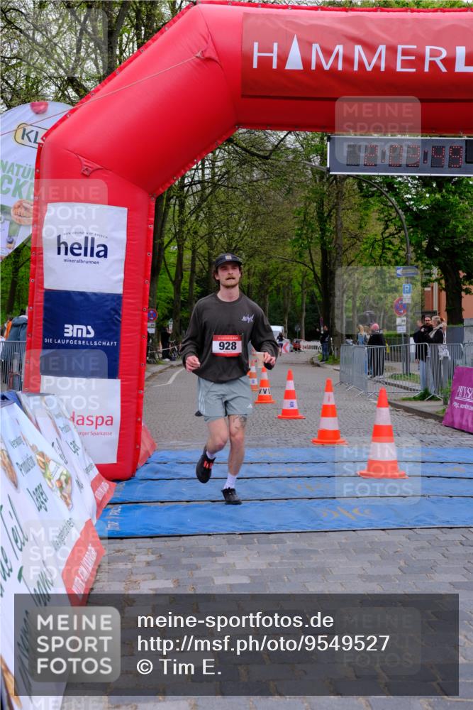 19.04.2026 - Hammer Lauf Tim E. http://msf.ph/oto/9549527 19.04.2026 13:03:57 Ziel 928 meine-sportfotos.de