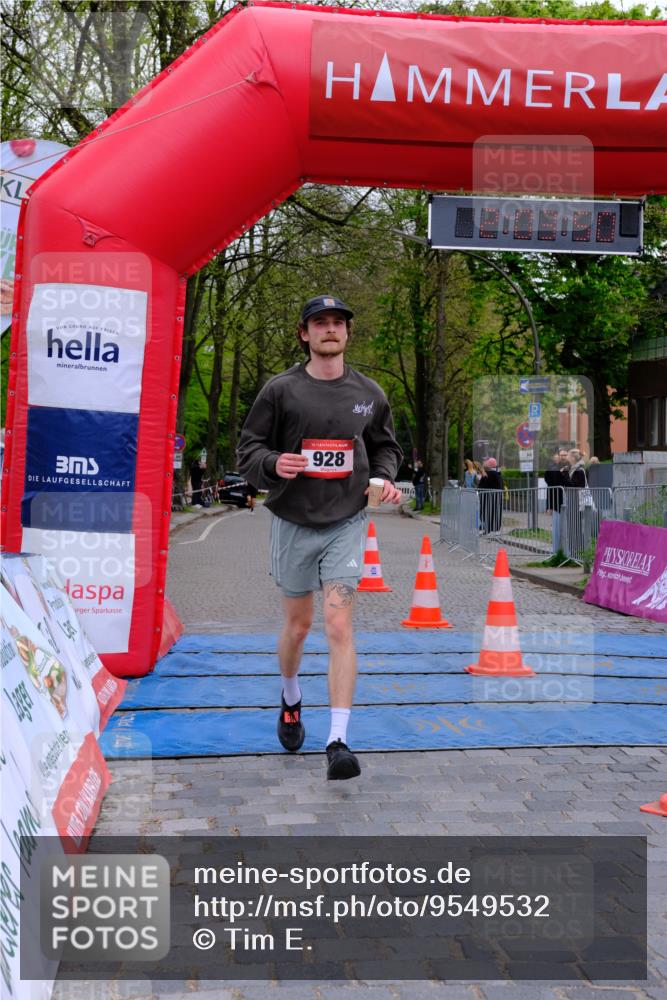 19.04.2026 - Hammer Lauf Tim E. http://msf.ph/oto/9549532 19.04.2026 13:03:57 Ziel 928 meine-sportfotos.de