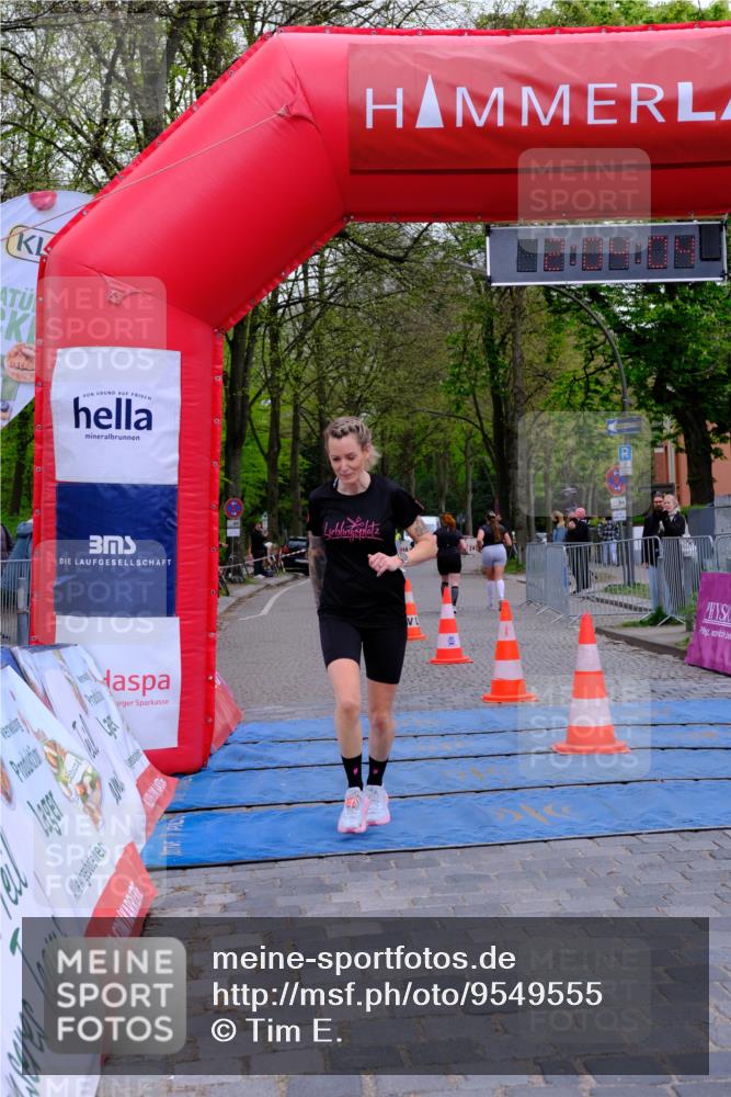 19.04.2026 - Hammer Lauf Tim E. http://msf.ph/oto/9549555 19.04.2026 13:04:11 Ziel 415 meine-sportfotos.de
