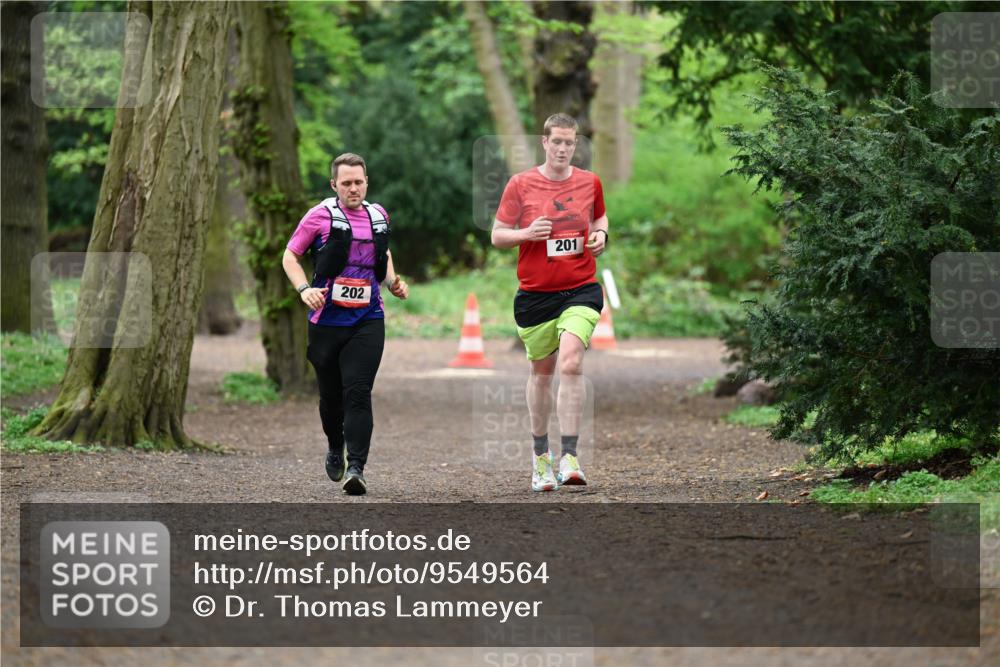19.04.2026 - Hammer Lauf Dr. Thomas Lammeyer http://msf.ph/oto/9549564 19.04.2026 11:36:39 Laufen 202, 201 meine-sportfotos.de