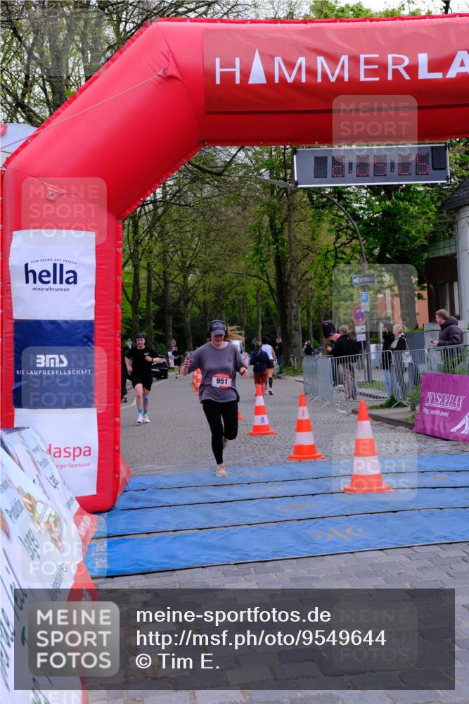 19.04.2026 - Hammer Lauf Tim E. http://msf.ph/oto/9549644 19.04.2026 13:05:12 Ziel 929, 951 meine-sportfotos.de