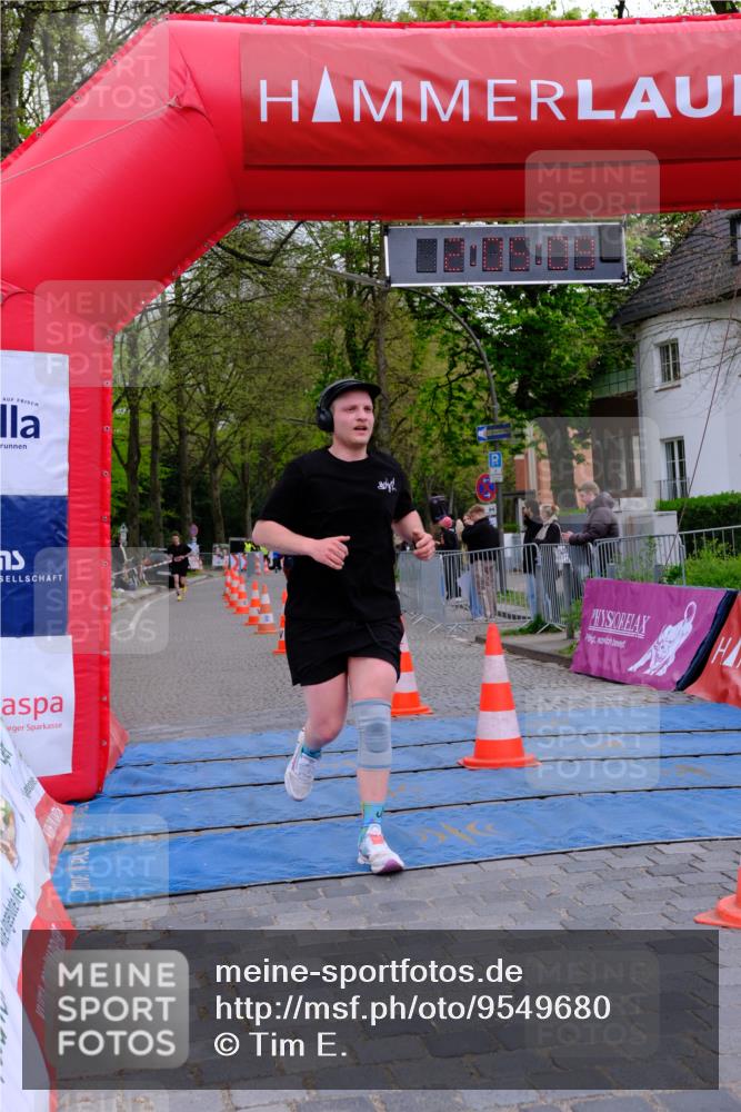 19.04.2026 - Hammer Lauf Tim E. http://msf.ph/oto/9549680 19.04.2026 13:05:17 Ziel 929, 951 meine-sportfotos.de