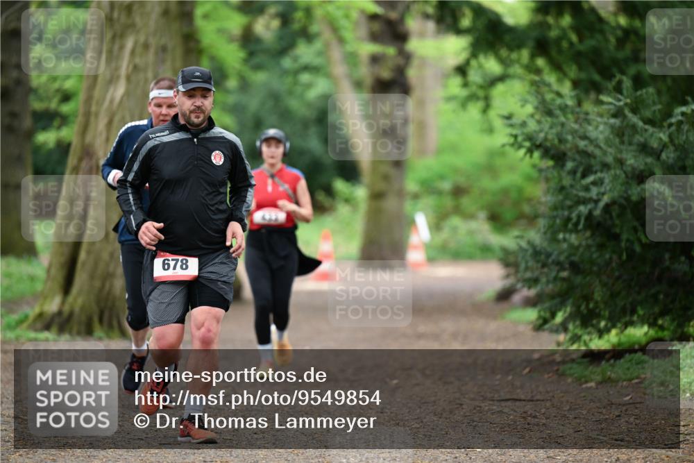19.04.2026 - Hammer Lauf Dr. Thomas Lammeyer http://msf.ph/oto/9549854 19.04.2026 11:38:10 Laufen 678 meine-sportfotos.de