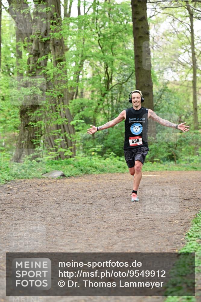 19.04.2026 - Hammer Lauf Dr. Thomas Lammeyer http://msf.ph/oto/9549912 19.04.2026 11:43:30 Laufen 536 meine-sportfotos.de