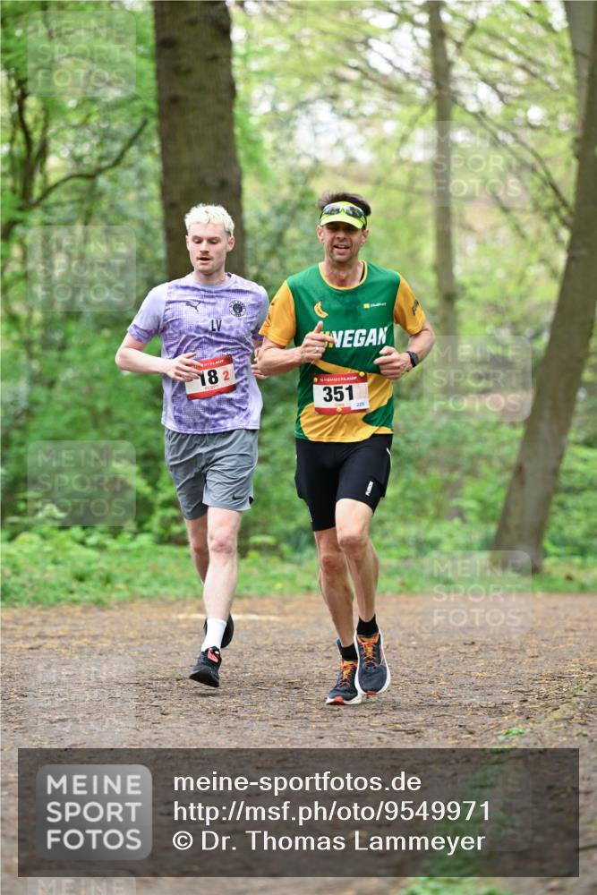 19.04.2026 - Hammer Lauf Dr. Thomas Lammeyer http://msf.ph/oto/9549971 19.04.2026 11:44:07 Laufen 182, 351, 225 meine-sportfotos.de