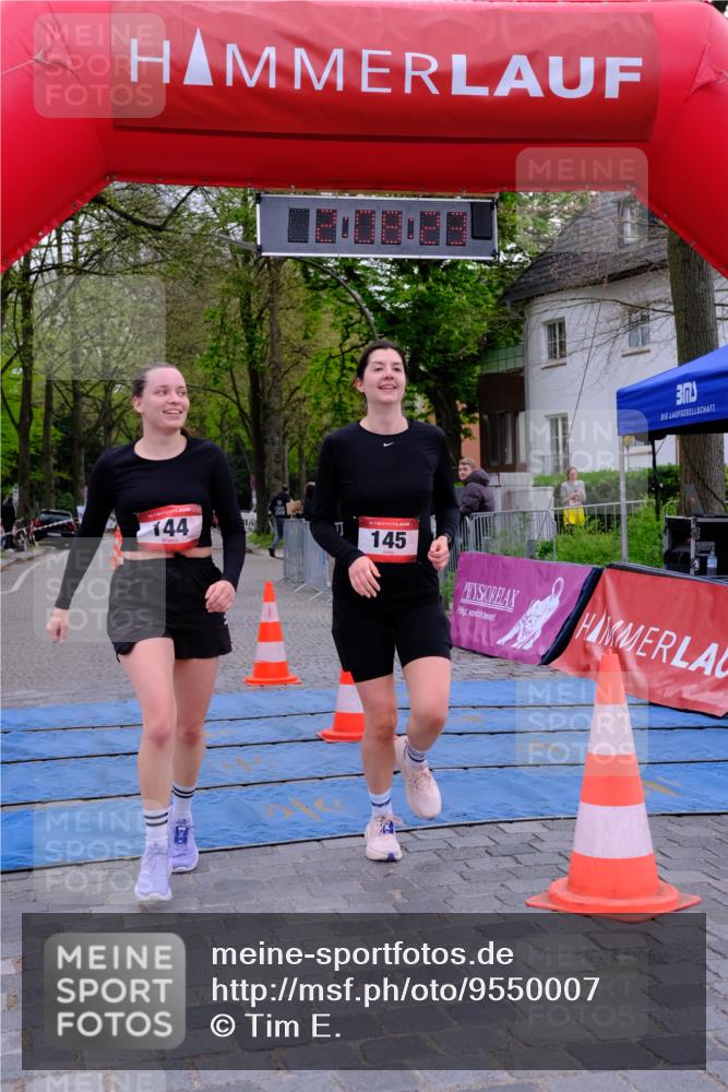 19.04.2026 - Hammer Lauf Tim E. http://msf.ph/oto/9550007 19.04.2026 13:08:30 Ziel 144, 145 meine-sportfotos.de