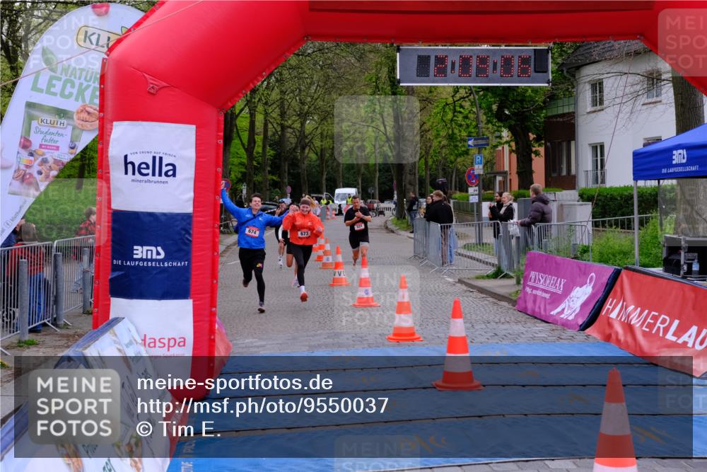19.04.2026 - Hammer Lauf Tim E. http://msf.ph/oto/9550037 19.04.2026 13:09:13 Ziel 331, 673, 674, 1269 meine-sportfotos.de