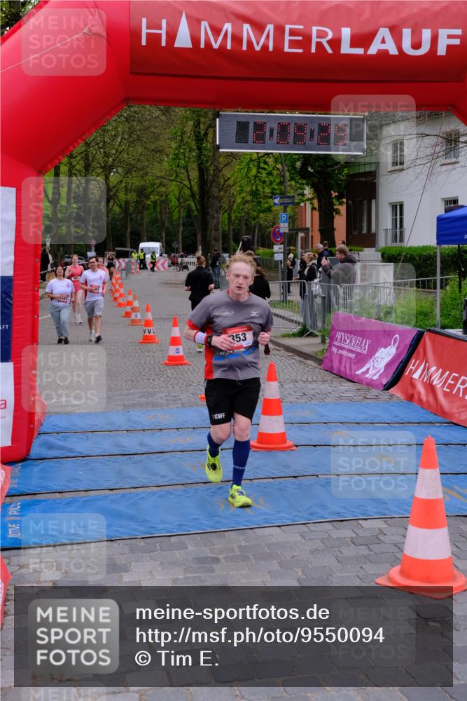 19.04.2026 - Hammer Lauf Tim E. http://msf.ph/oto/9550094 19.04.2026 13:09:36 Ziel 353, 467, 825 meine-sportfotos.de