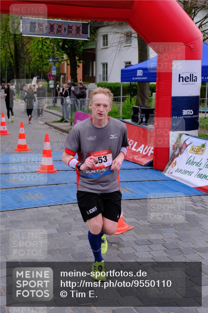 19.04.2026 - Hammer Lauf Tim E. http://msf.ph/oto/9550110 19.04.2026 13:09:38 Ziel 353, 406, 407, 467, 825, 1296, 1582, 1583 meine-sportfotos.de