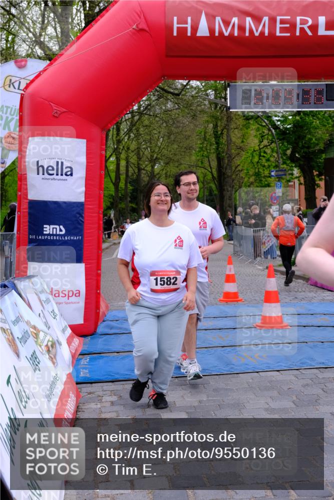 19.04.2026 - Hammer Lauf Tim E. http://msf.ph/oto/9550136 19.04.2026 13:09:43 Ziel 406, 407, 1296, 1582, 1583 meine-sportfotos.de