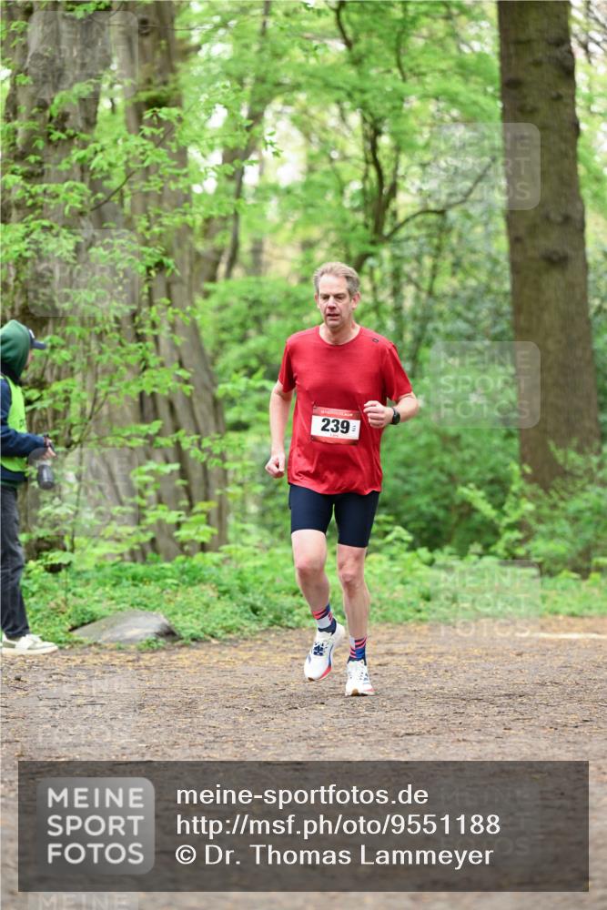 19.04.2026 - Hammer Lauf Dr. Thomas Lammeyer http://msf.ph/oto/9551188 19.04.2026 11:57:39 Laufen 239 meine-sportfotos.de