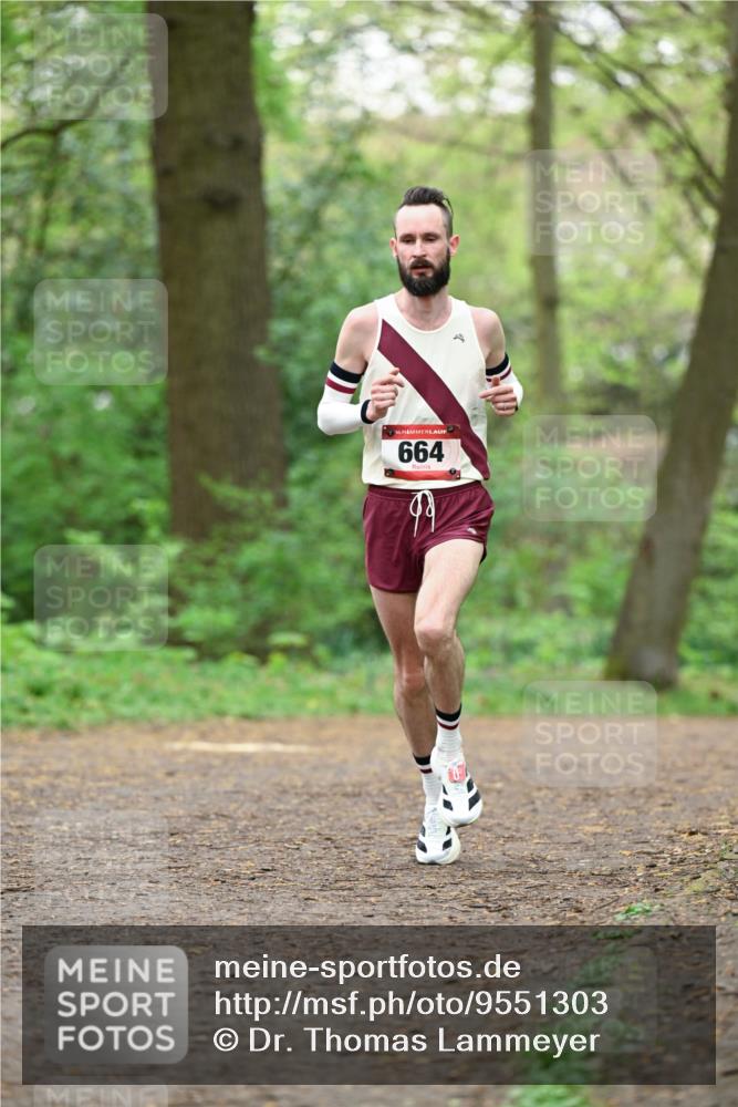 19.04.2026 - Hammer Lauf Dr. Thomas Lammeyer http://msf.ph/oto/9551303 19.04.2026 11:58:25 Laufen 664 meine-sportfotos.de