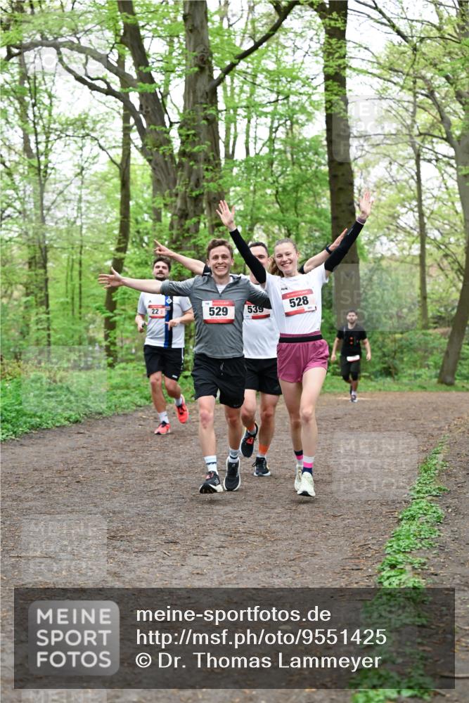 19.04.2026 - Hammer Lauf Dr. Thomas Lammeyer http://msf.ph/oto/9551425 19.04.2026 11:59:28 Laufen 529, 539, 528 meine-sportfotos.de