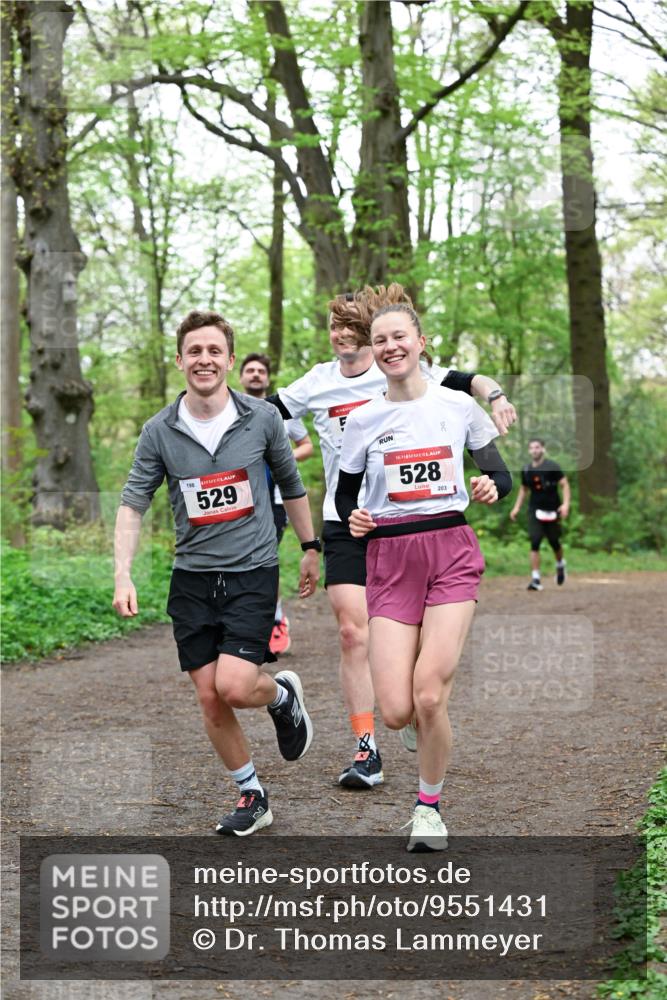 19.04.2026 - Hammer Lauf Dr. Thomas Lammeyer http://msf.ph/oto/9551431 19.04.2026 11:59:29 Laufen 198, 529, 528, 203 meine-sportfotos.de