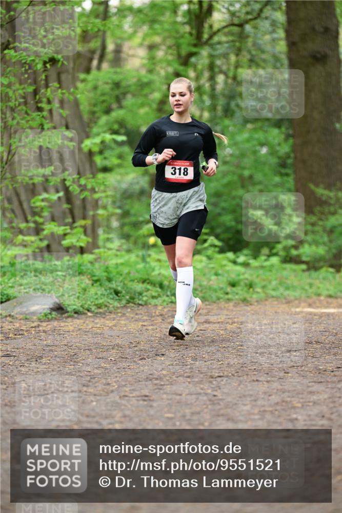 19.04.2026 - Hammer Lauf Dr. Thomas Lammeyer http://msf.ph/oto/9551521 19.04.2026 12:00:52 Laufen 318 meine-sportfotos.de